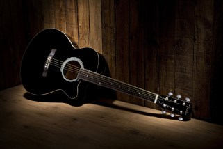 black-acoustic-guitar-